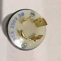 ENCHUFE 4 PATILLAS 30AMP 125/250VOL TURNLOCK HBL2721